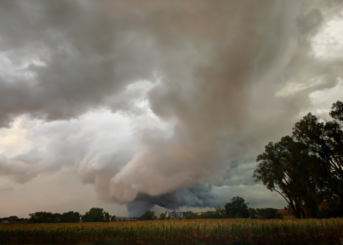 Hell Bent-A massive stove pipe tornado near Waterbury Nebraska